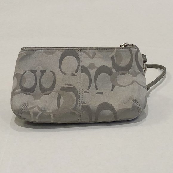 Coach authentic wristlet clutch light gray - Picture 2 of 5